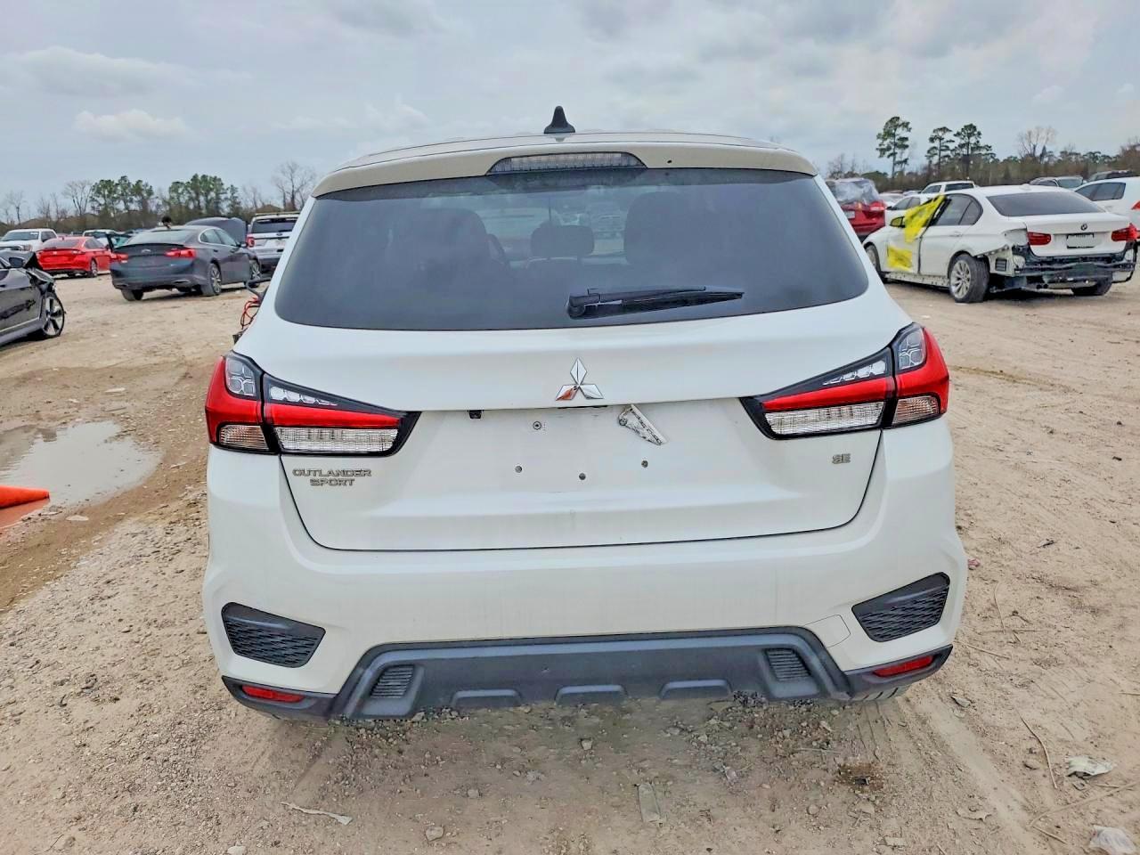 2020 Mitsubishi Outlander Sport Es - Фото 6