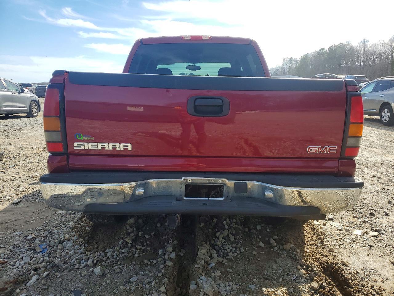 2005 GMC New Sierra K1500 - Image 6
