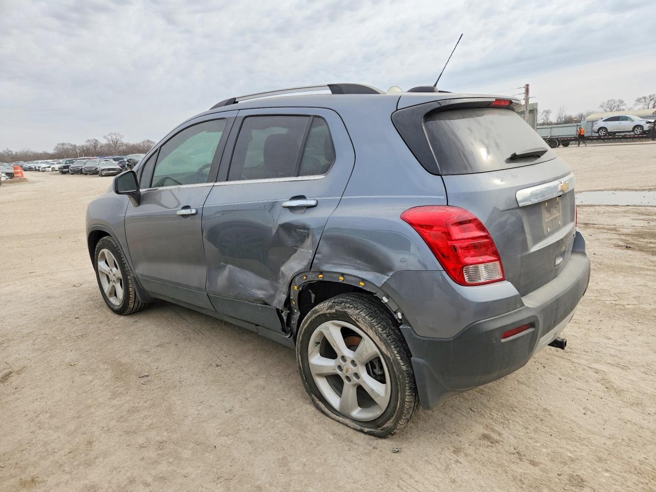 2015 Chevrolet Trax Ltz - Image 2