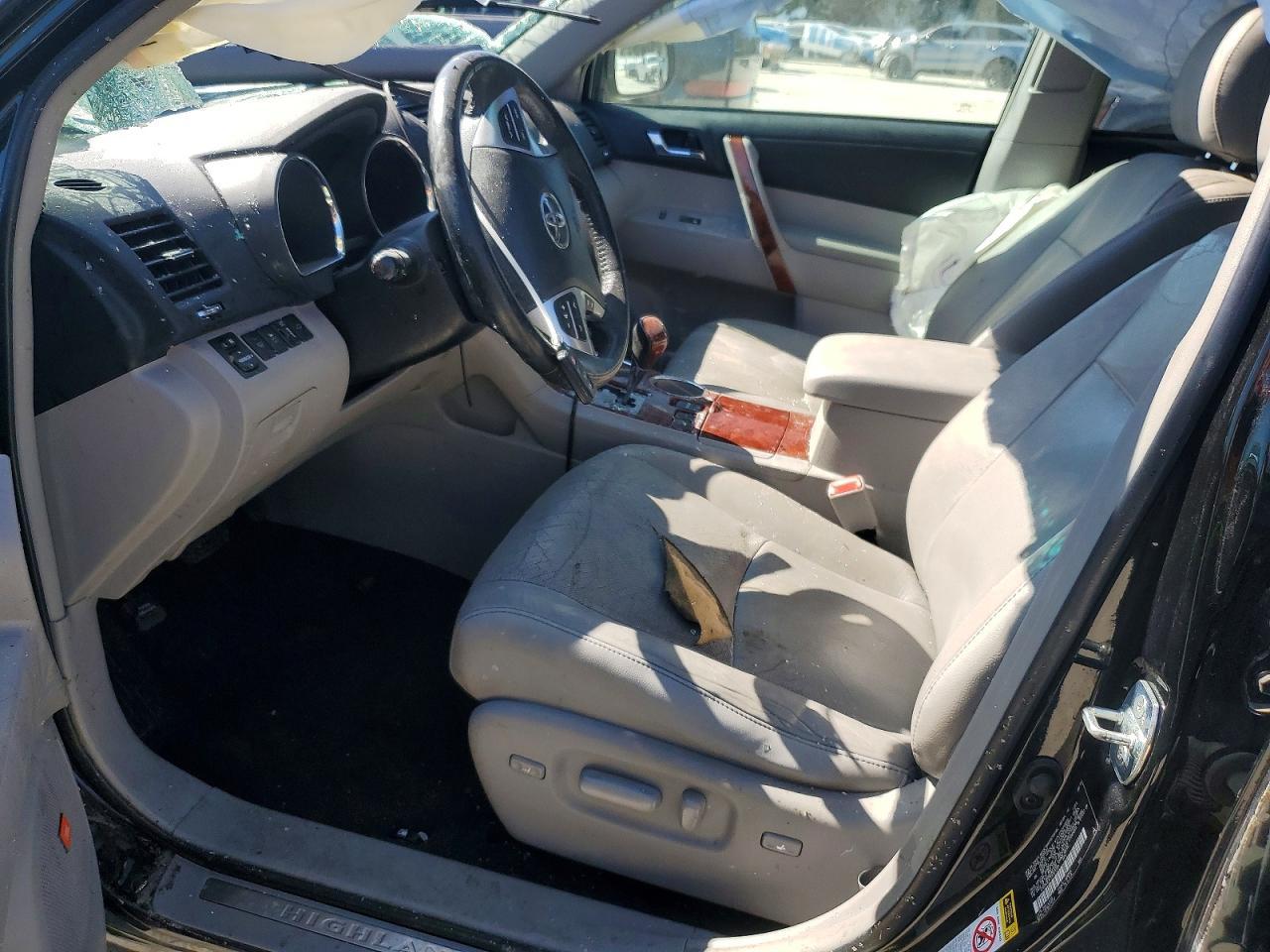 2012 Toyota Highlander Limited - Image 7