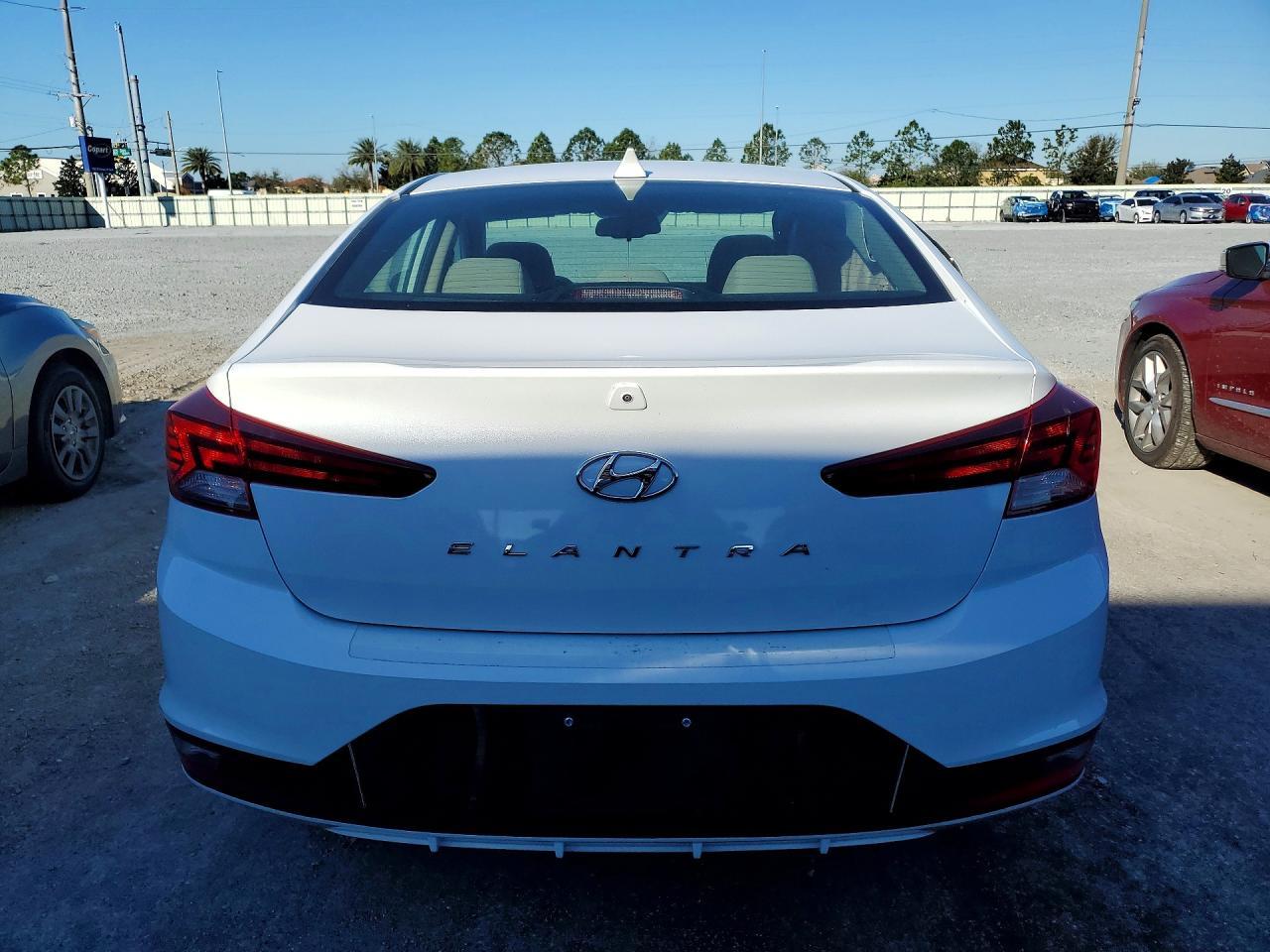 2019 Hyundai Elantra Value Edition - Image 6