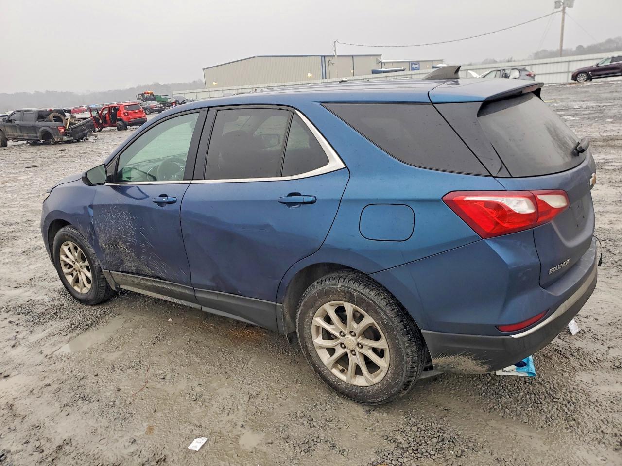2020 Chevrolet Equinox Lt - Image 2
