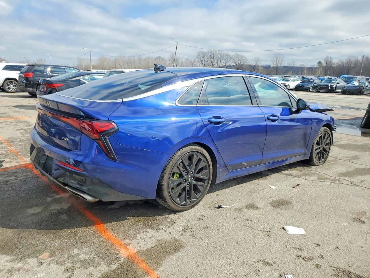 2025 Kia K5 Gt - Image 3