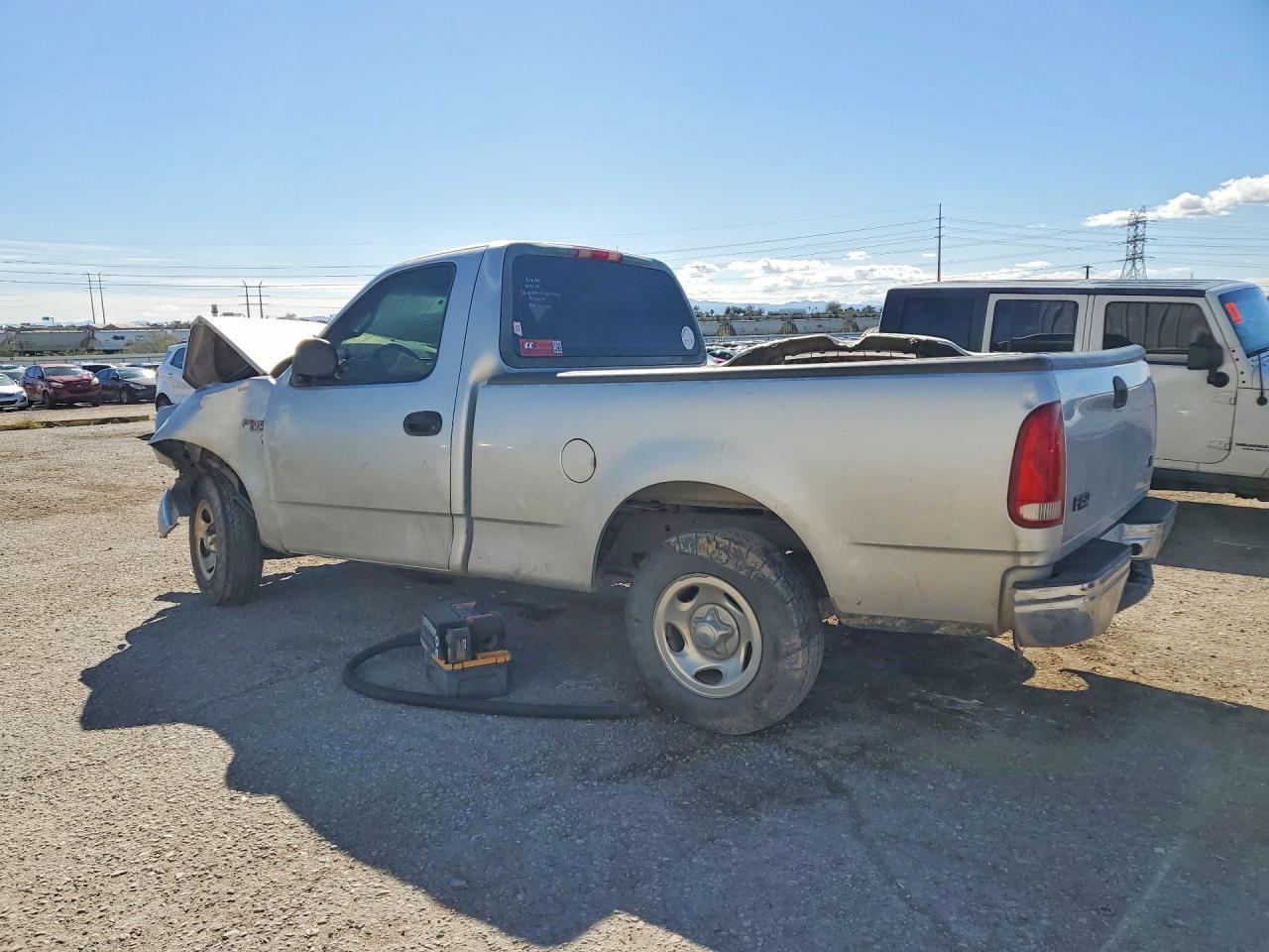 2000 Ford F150 - Image 2