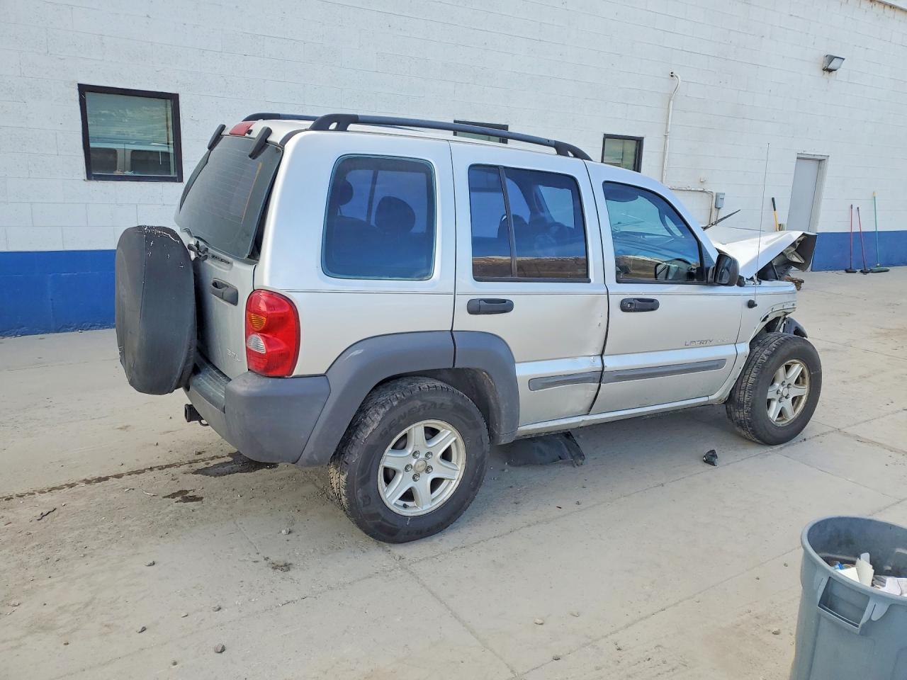 2002 Jeep Liberty Sport - Image 3