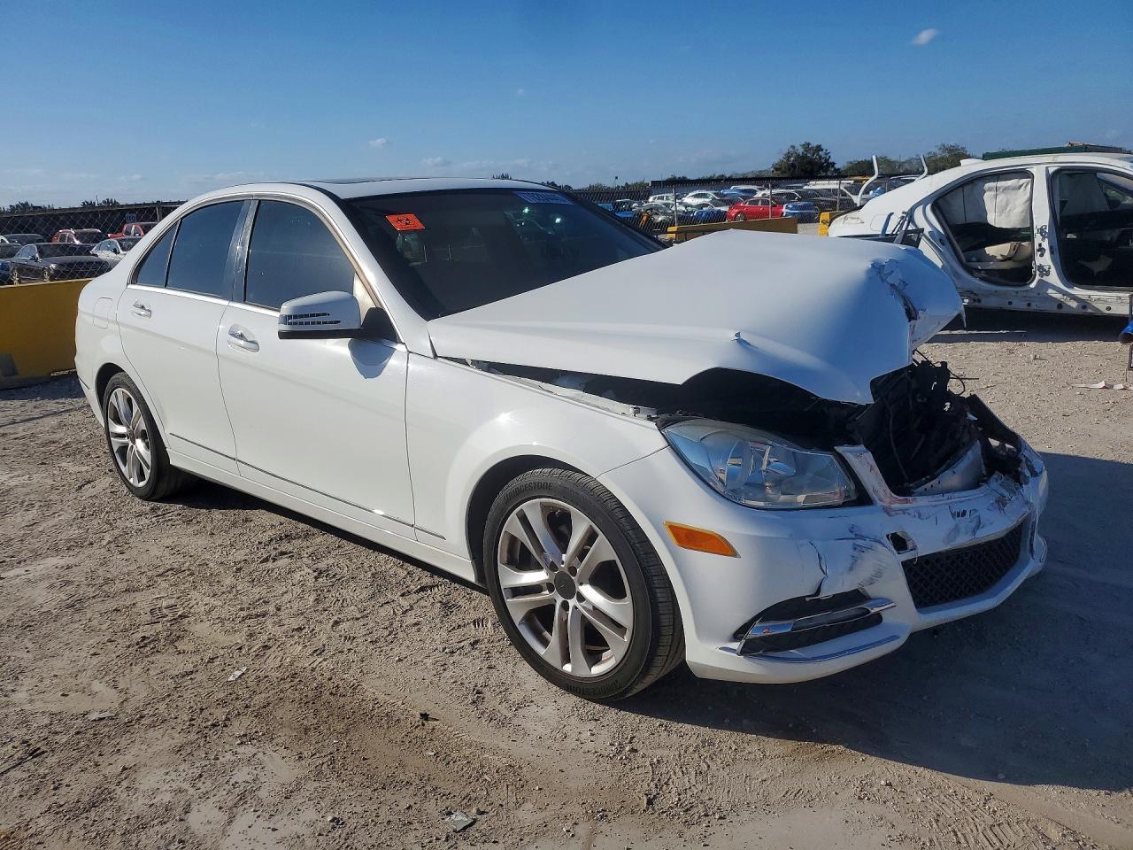 2013 Mercedes-Benz C 250 - Фото 4