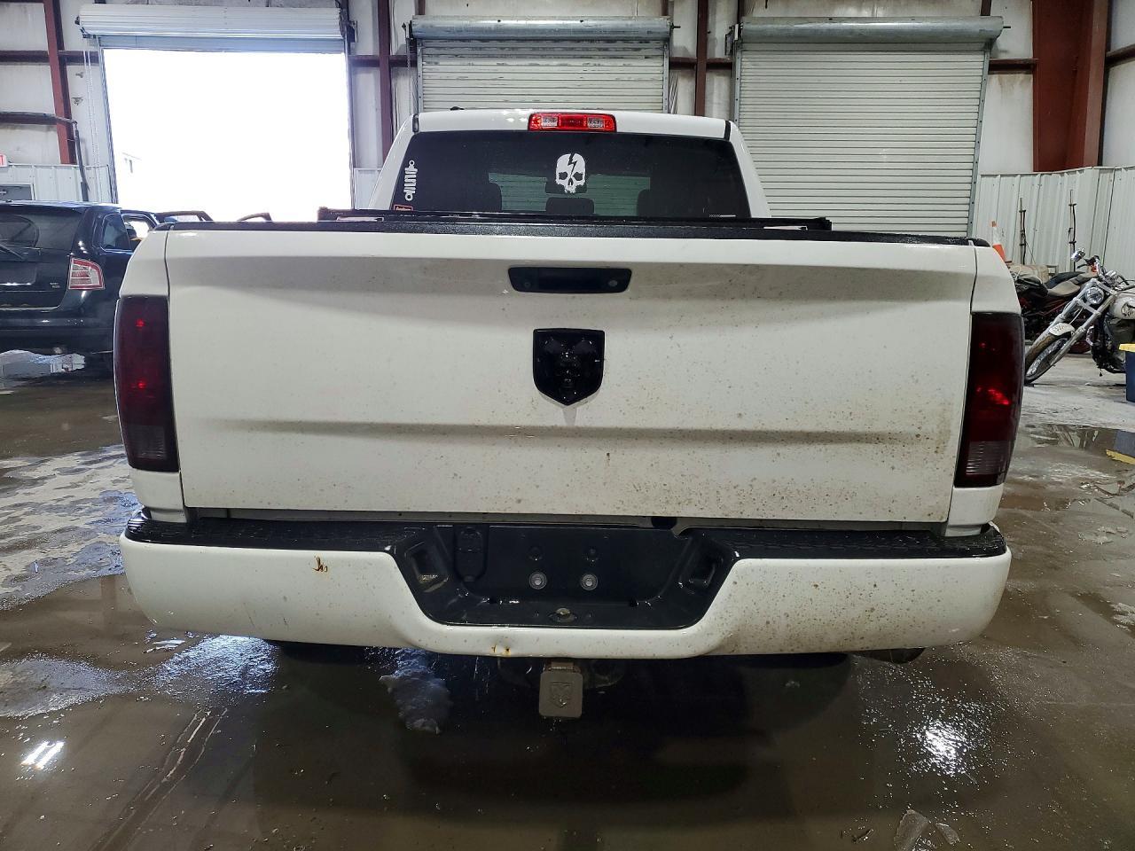 2018 Ram 1500 St - Image 6