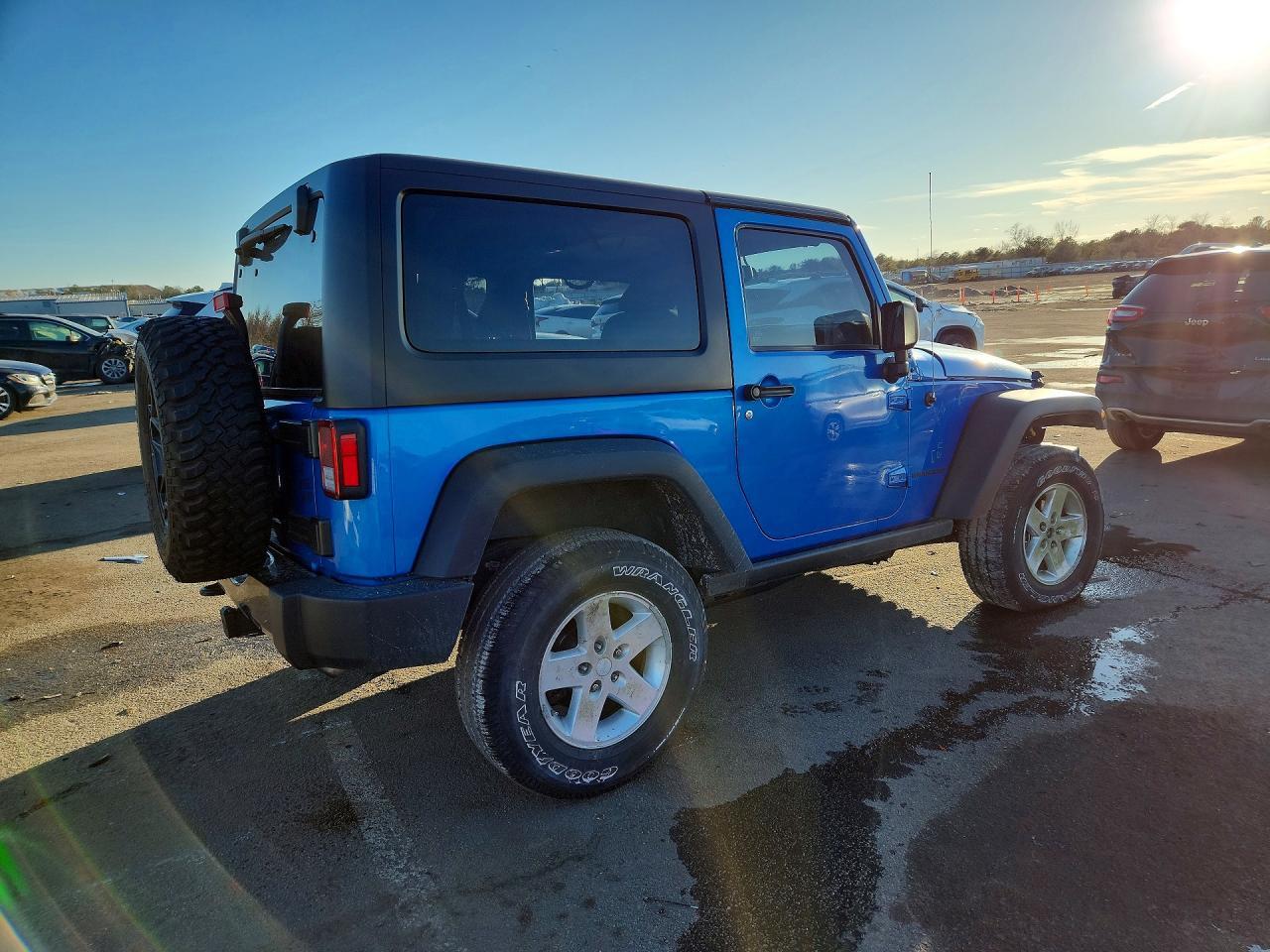 2016 Jeep Wrangler Sport - Фото 3