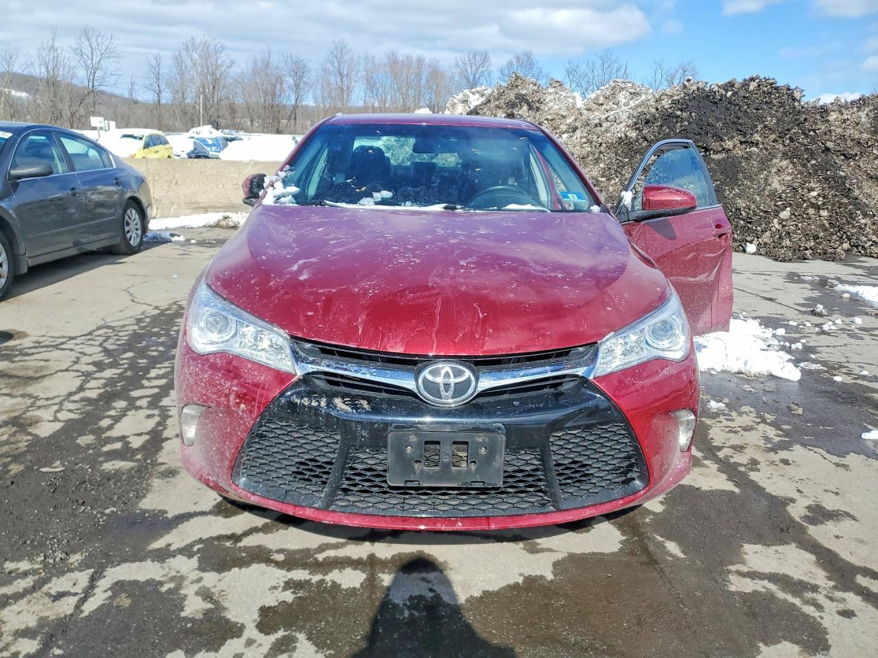 2016 Toyota Camry Le - Фото 5
