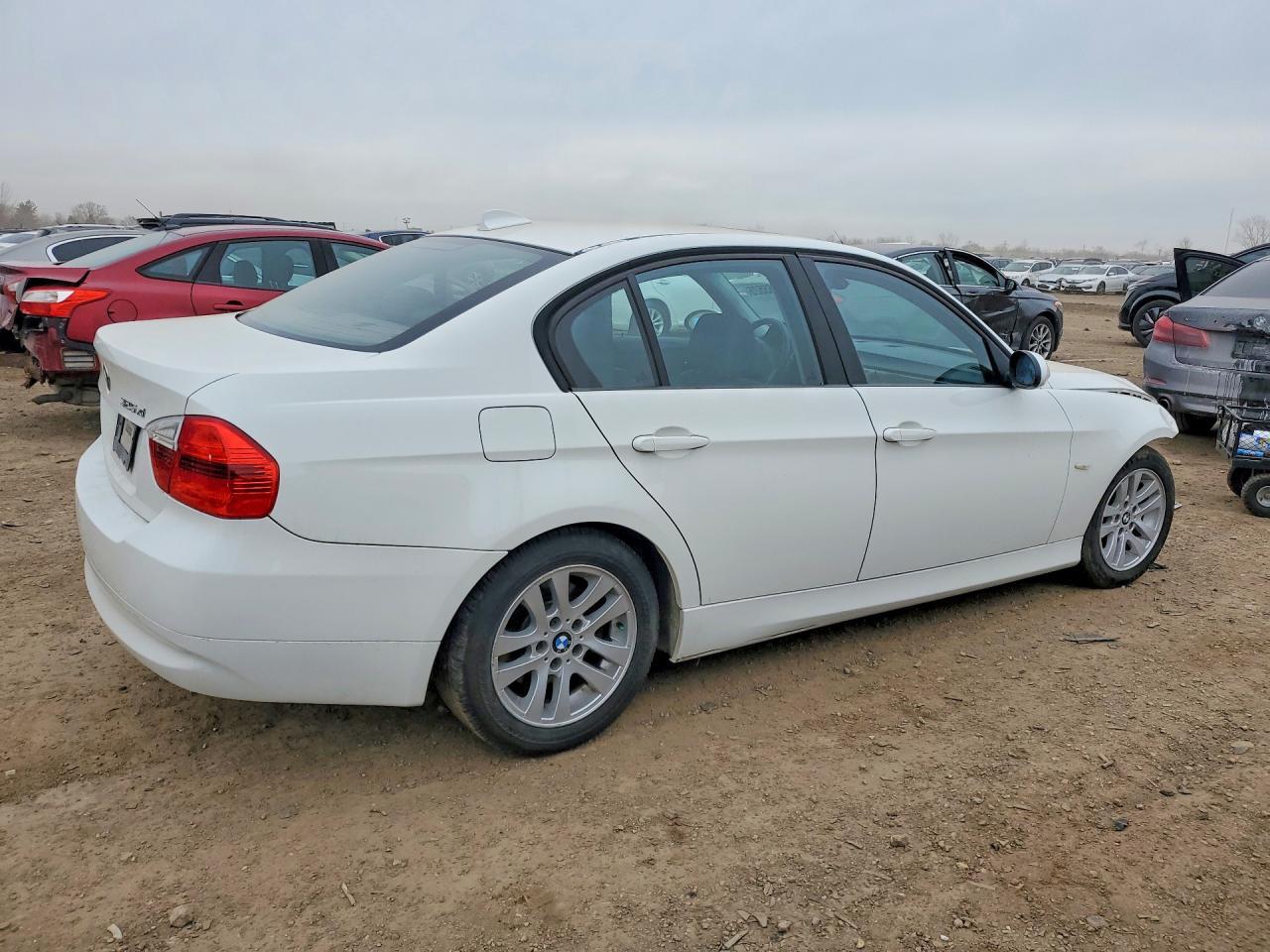 2006 BMW 325 Xi - Image 3