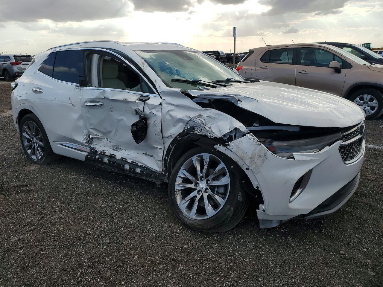 2021 Buick Envision Avenir - Image 4