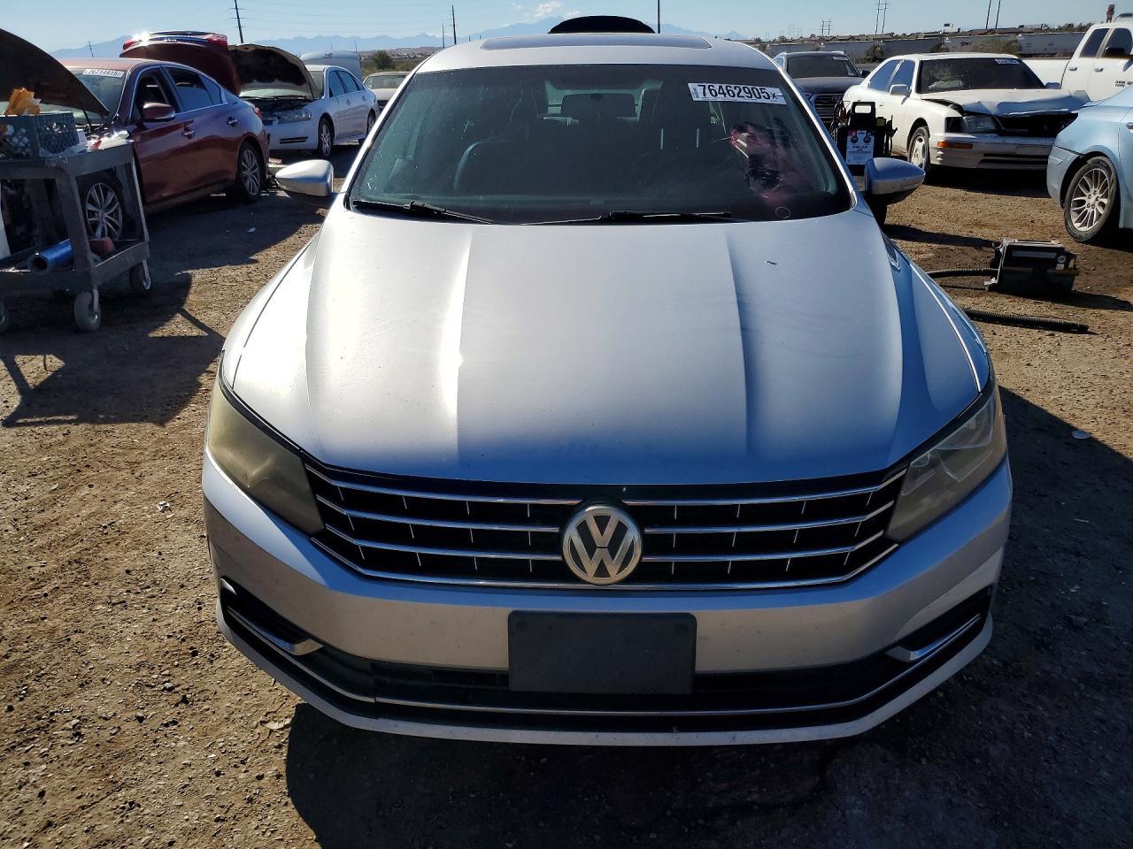 2016 Volkswagen Passat Se - Фото 5