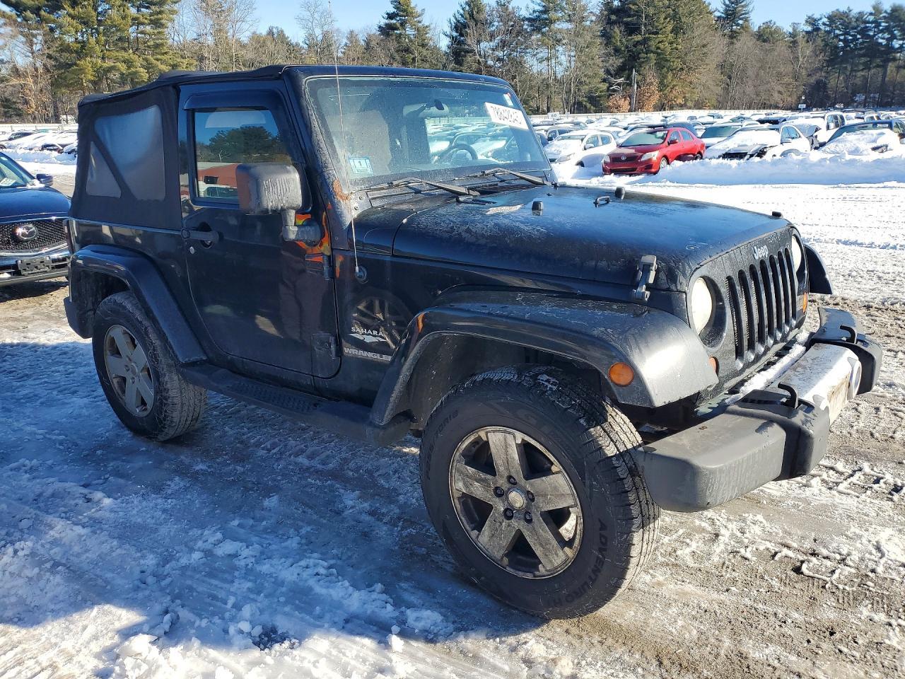 2010 Jeep Wrangler Sahara - Image 4