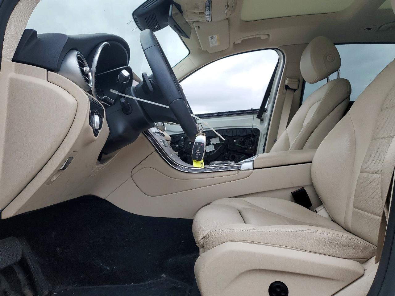2022 Mercedes-Benz Glc 300 - Image 7