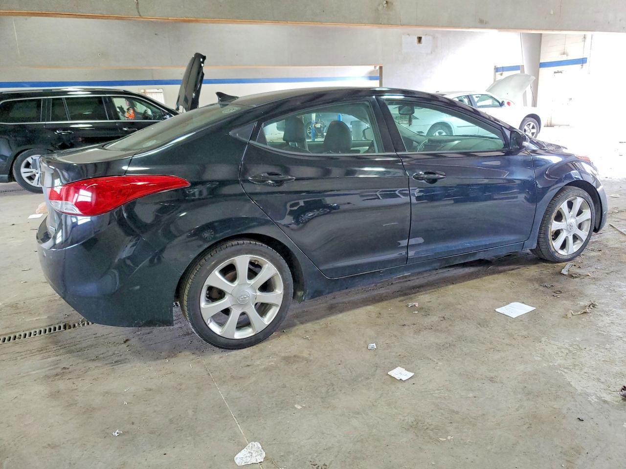 2013 Hyundai Elantra Limited - Фото 3