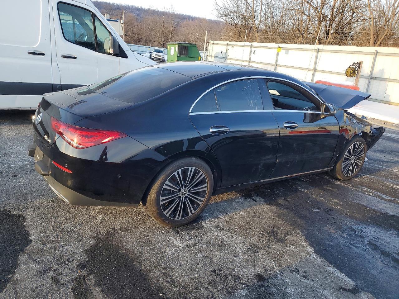2023 Mercedes-Benz Cla 250 4Matic - Image 3