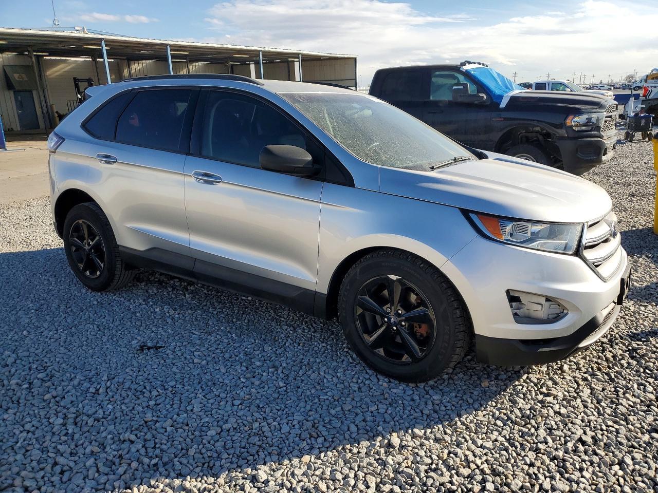 2017 Ford Edge Se - Image 4