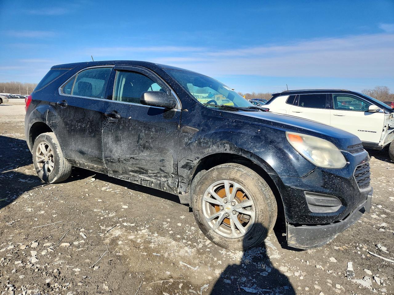 2016 Chevrolet Equinox Ls - Image 4