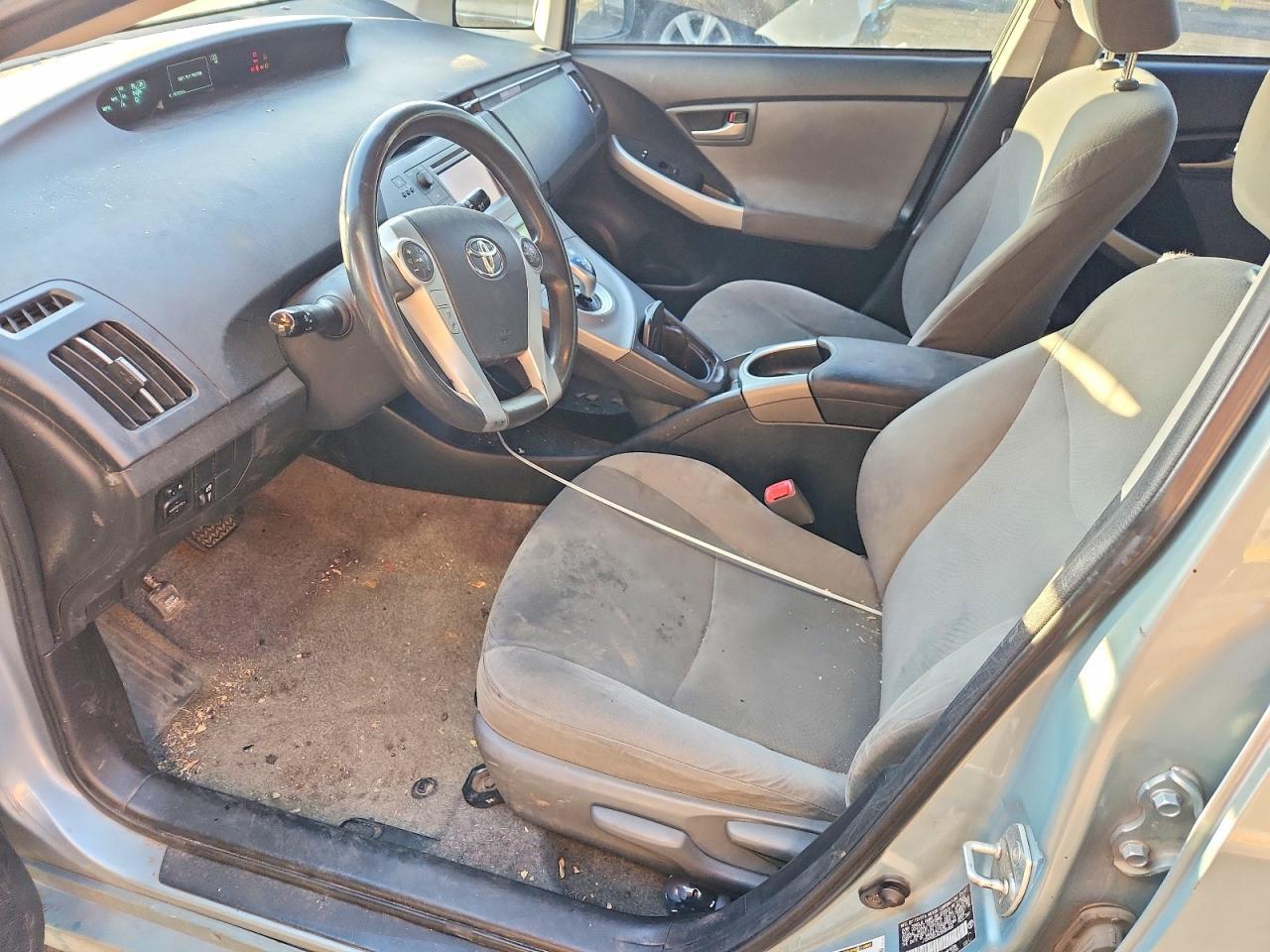2013 Toyota Prius - Фото 7