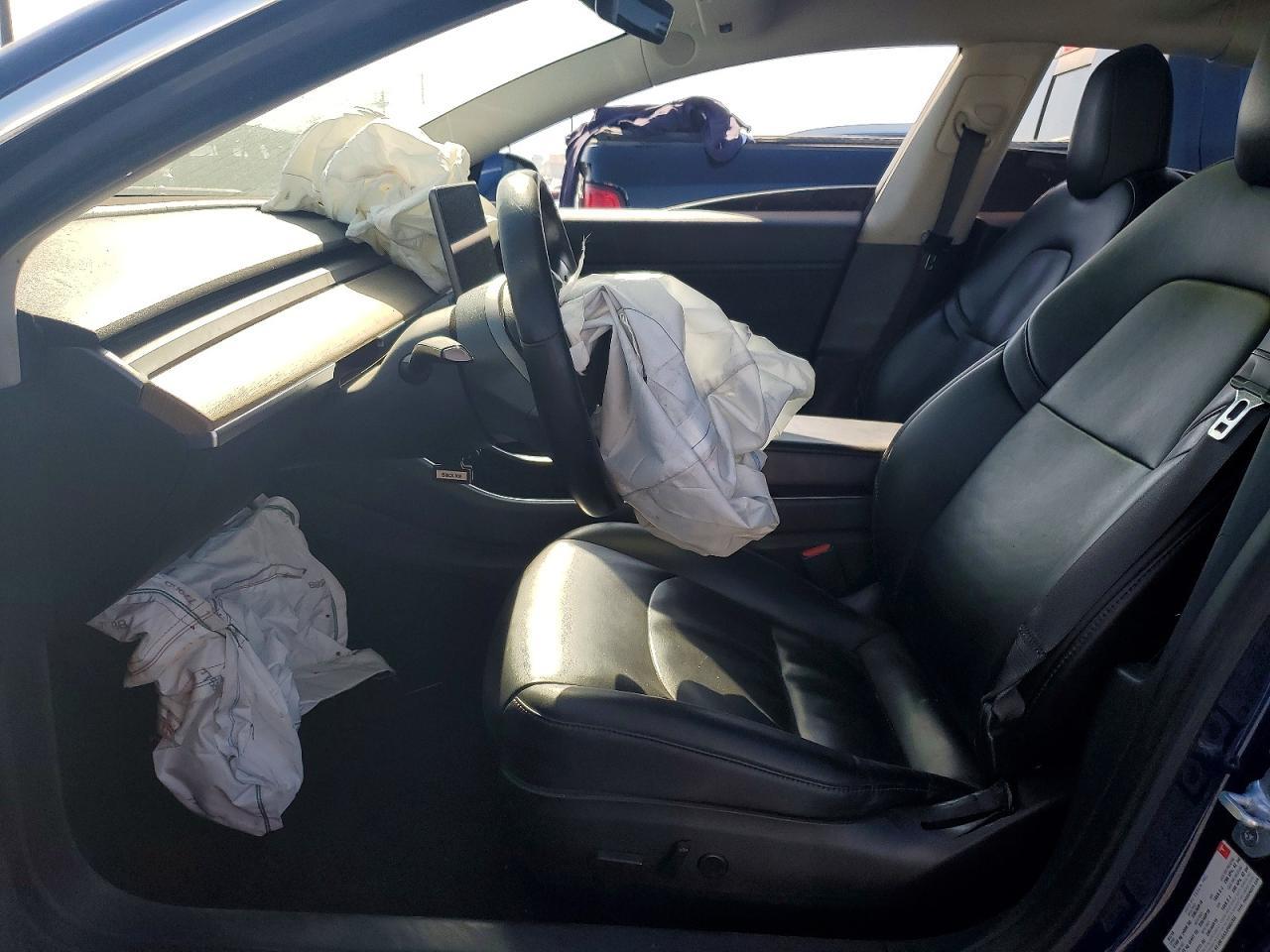 2018 Tesla Model 3 - Image 7