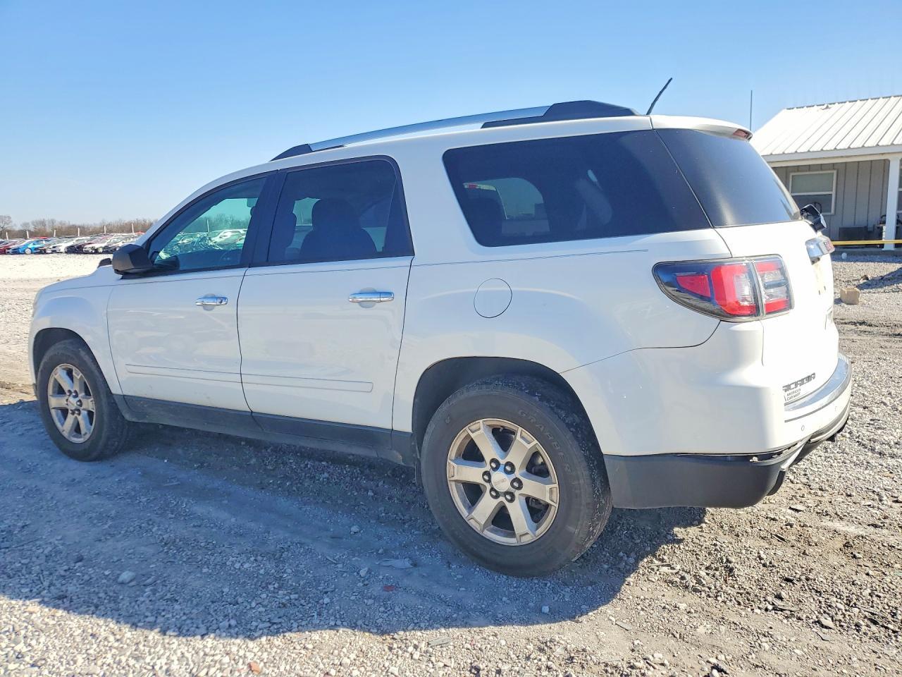 2016 GMC Acadia Sle - Image 2