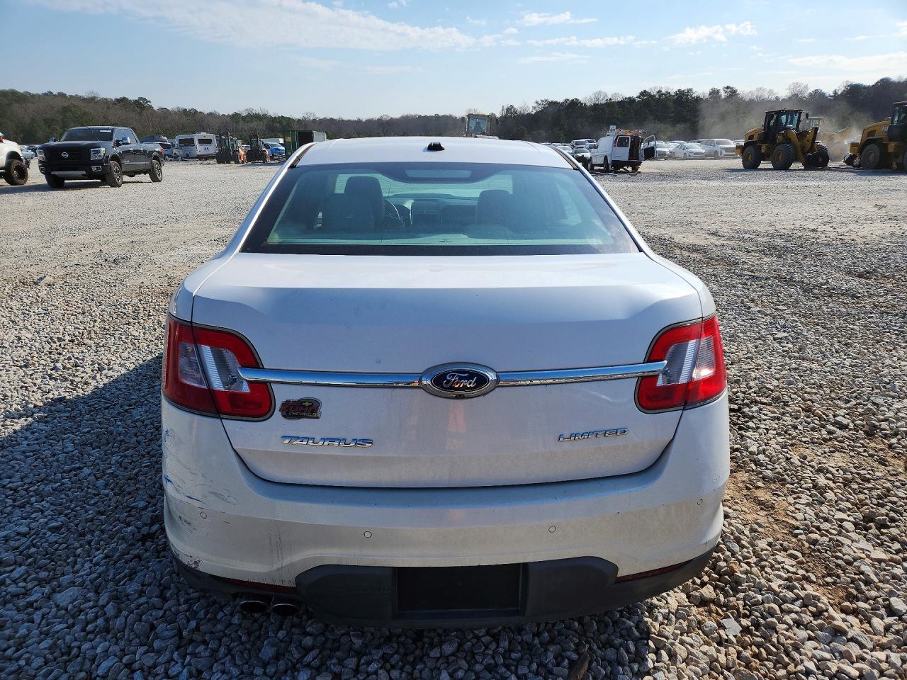 2011 Ford Taurus Limited - Фото 6