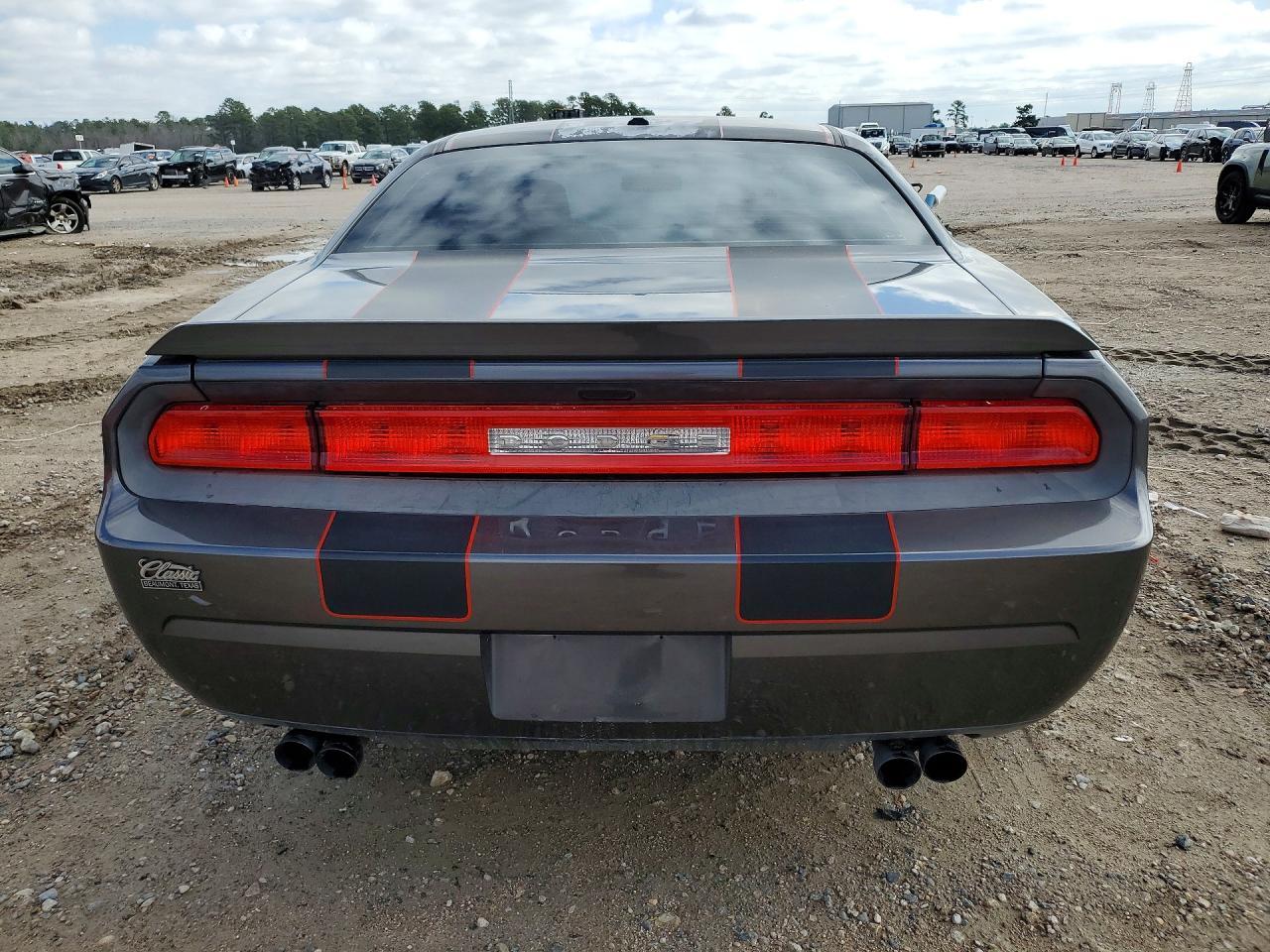 2014 Dodge Challenger - Image 6