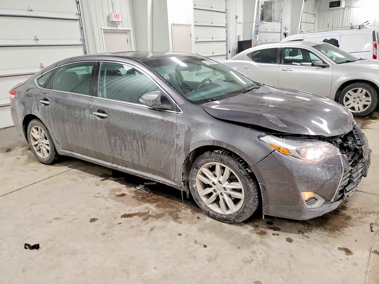2015 Toyota Avalon Xle - Image 4
