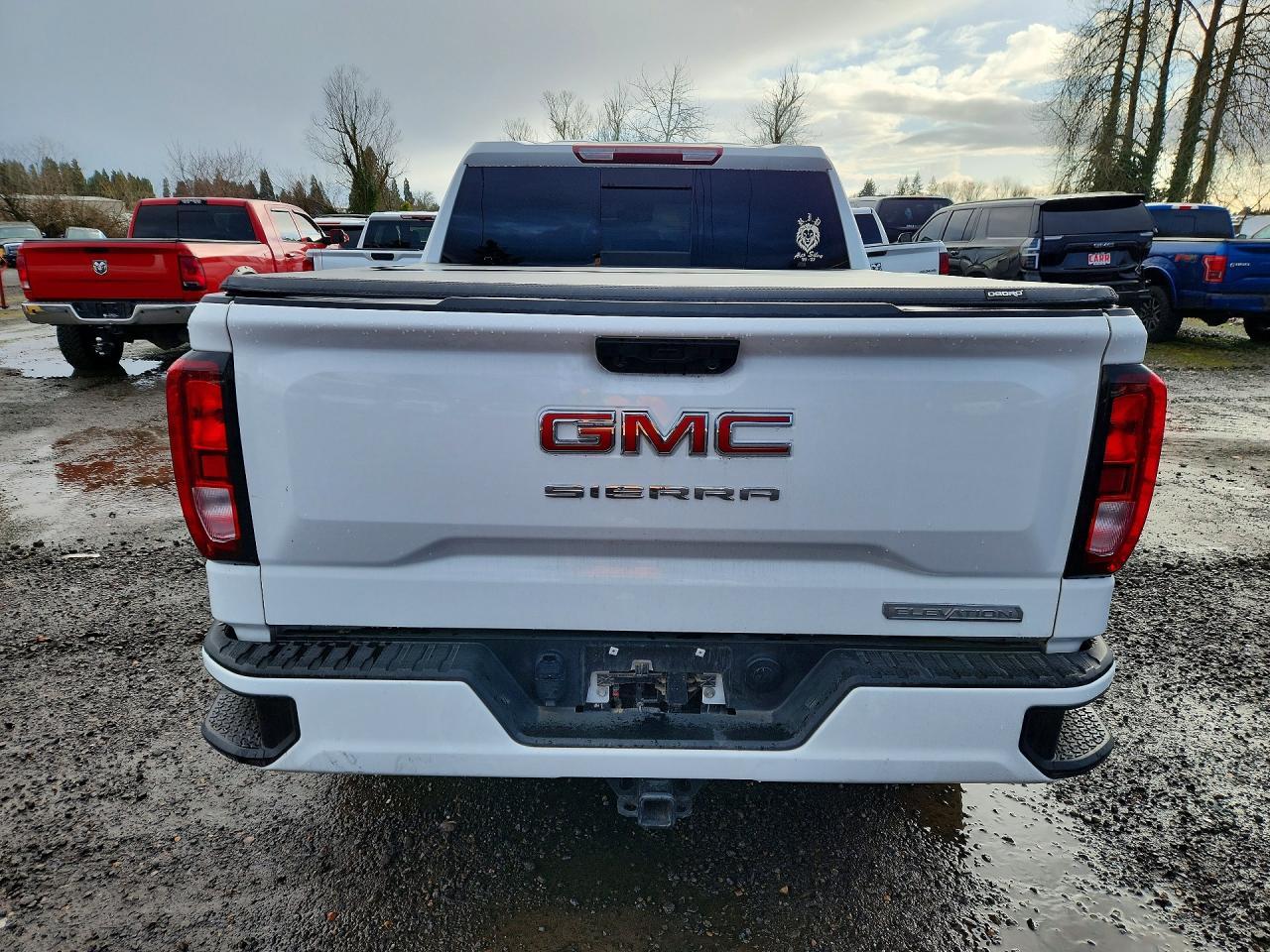 2025 GMC Sierra K1500 Elevation - Image 6