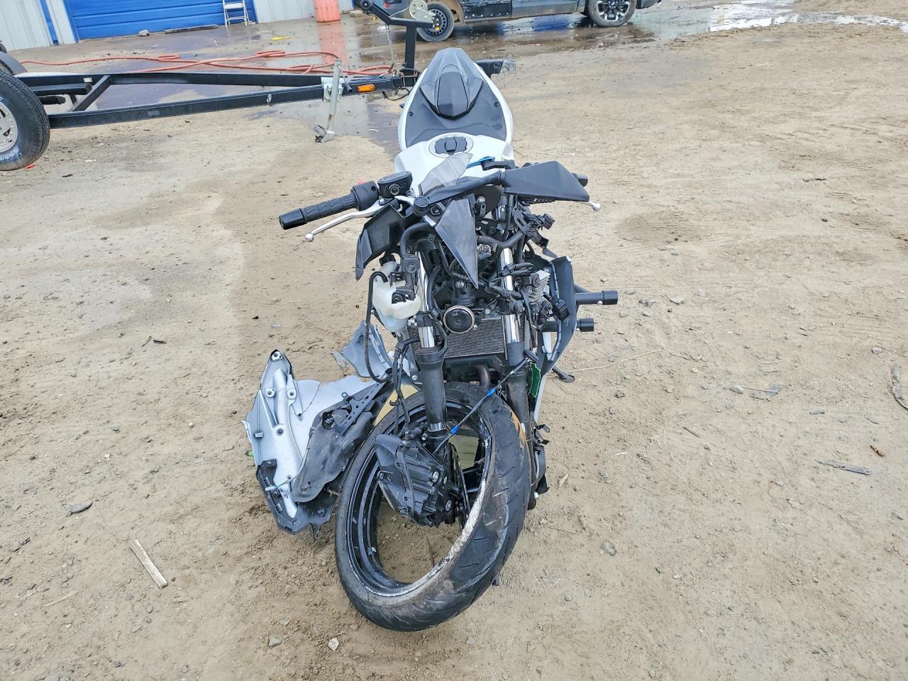 2024 Kawasaki Ex500 - Фото 2
