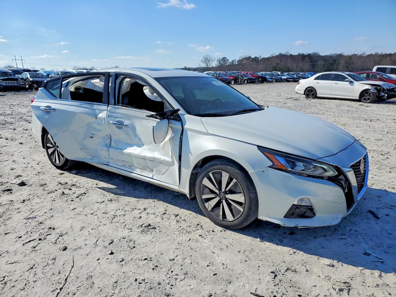 2022 Nissan Altima Sl - Фото 4