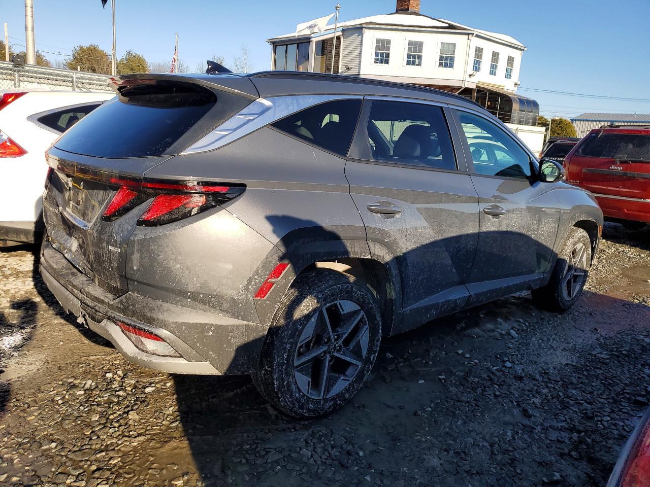 2025 Hyundai Tucson Sel - Image 3