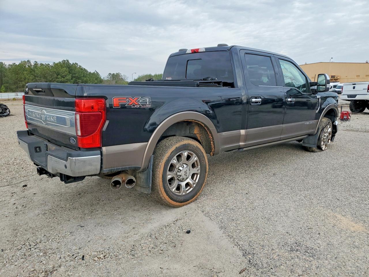 2021 Ford F250 - Фото 3