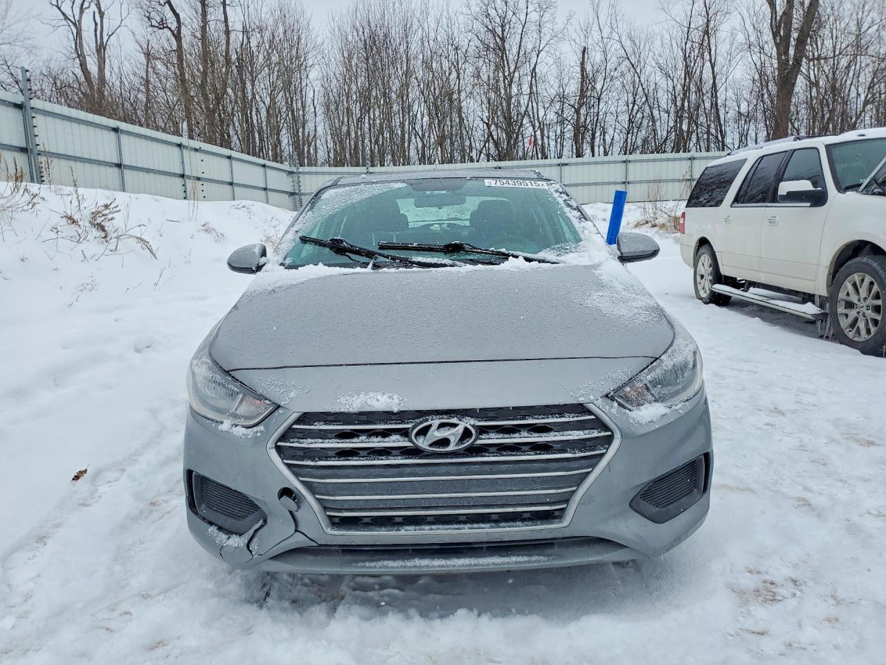 2022 Hyundai Accent Se - Фото 5