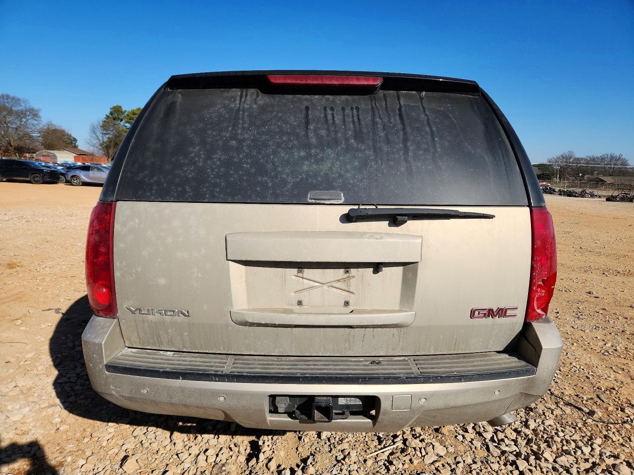 2008 GMC Yukon - Image 6