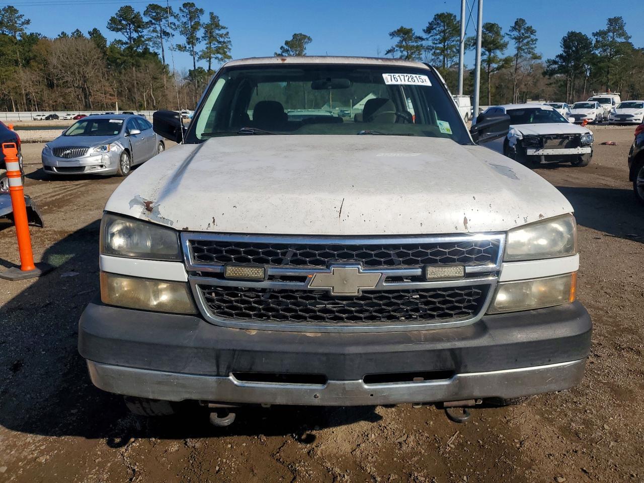 2006 Chevrolet Silverado K2500 Heavy Duty - Image 5