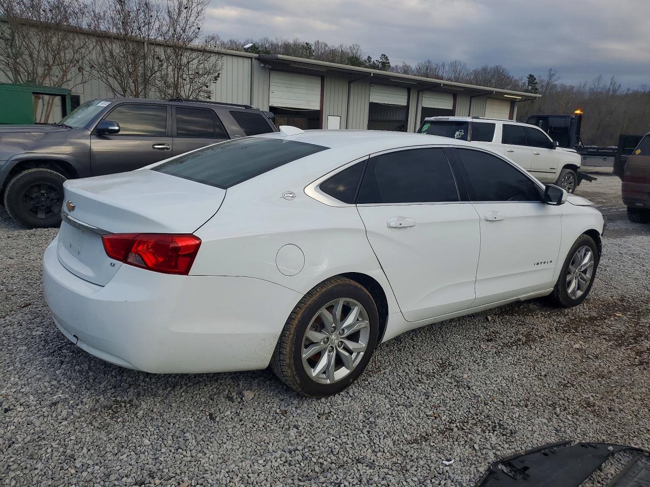 2019 Chevrolet Impala Lt - Фото 3