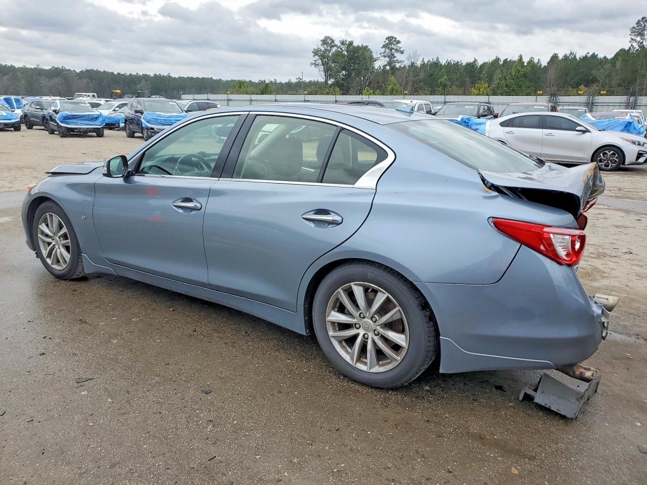 2015 Infiniti Q50 - Фото 2