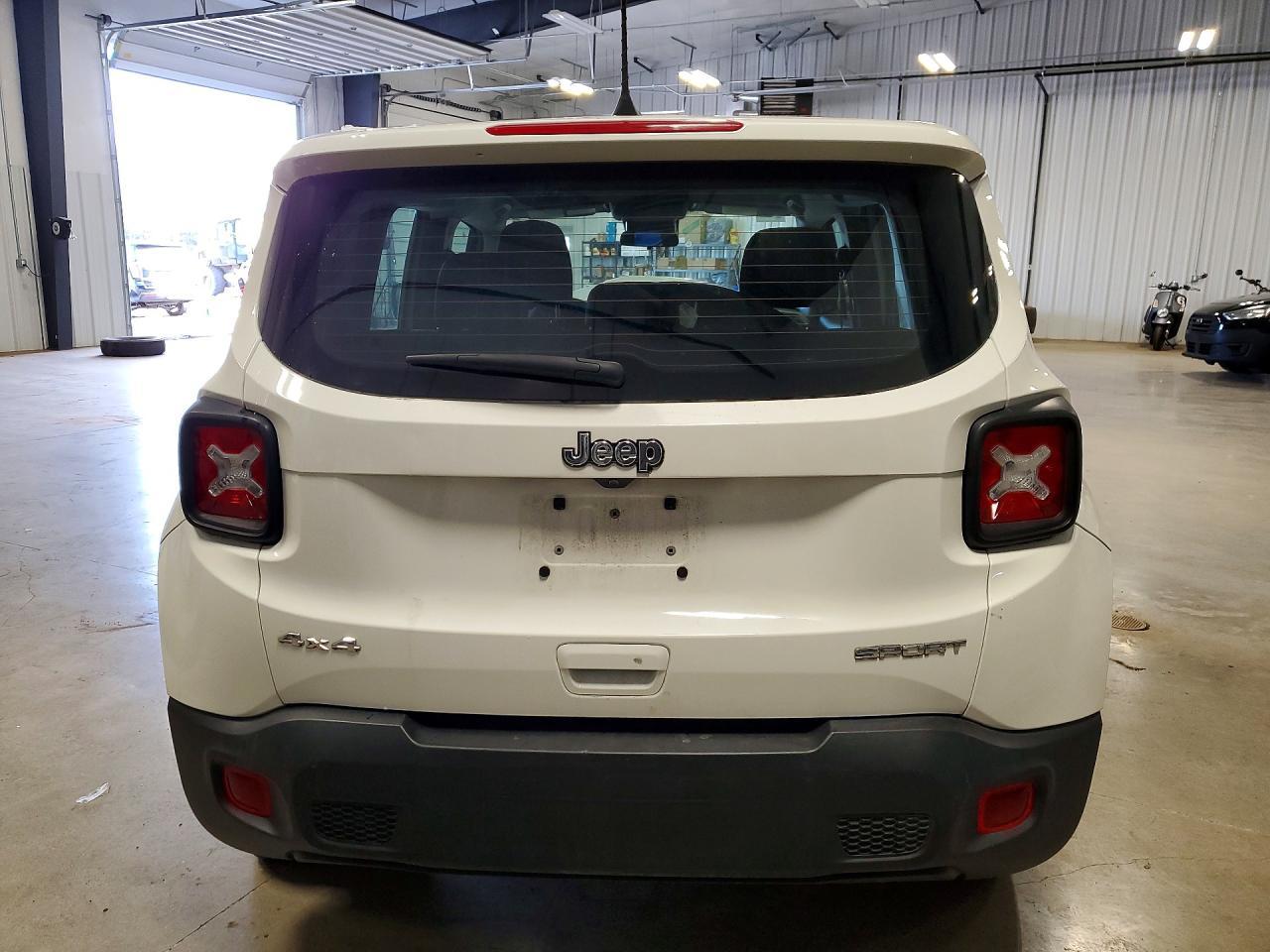 2022 Jeep Renegade Sport - Фото 6
