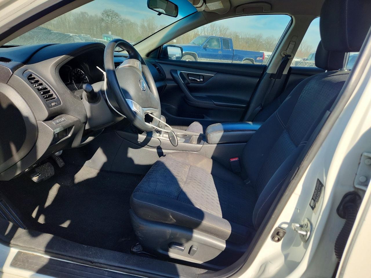 2016 Nissan Altima 2.5 S - Фото 7