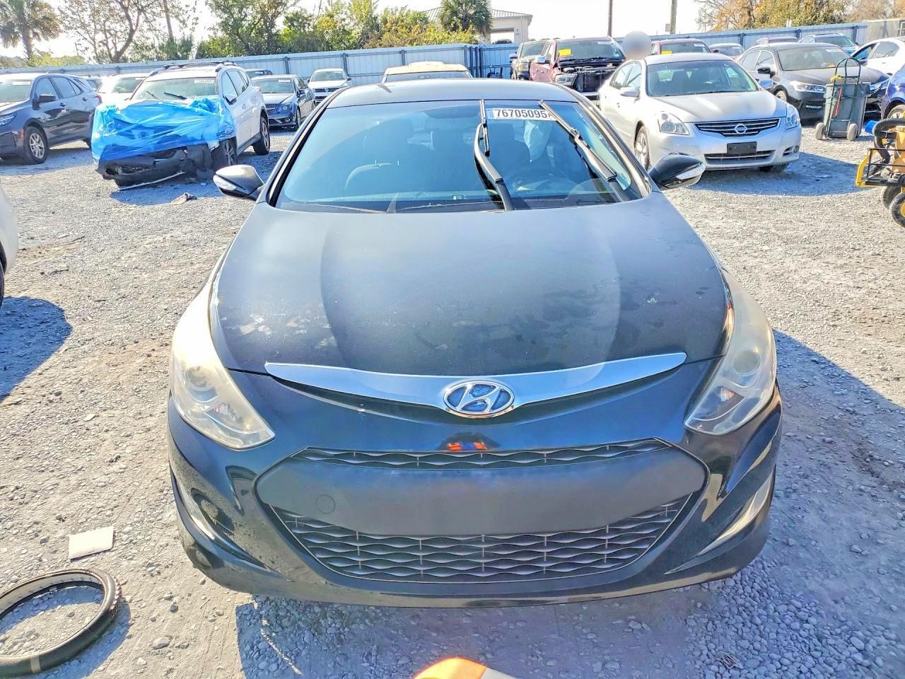 2015 Hyundai Sonata Hybrid - Image 5
