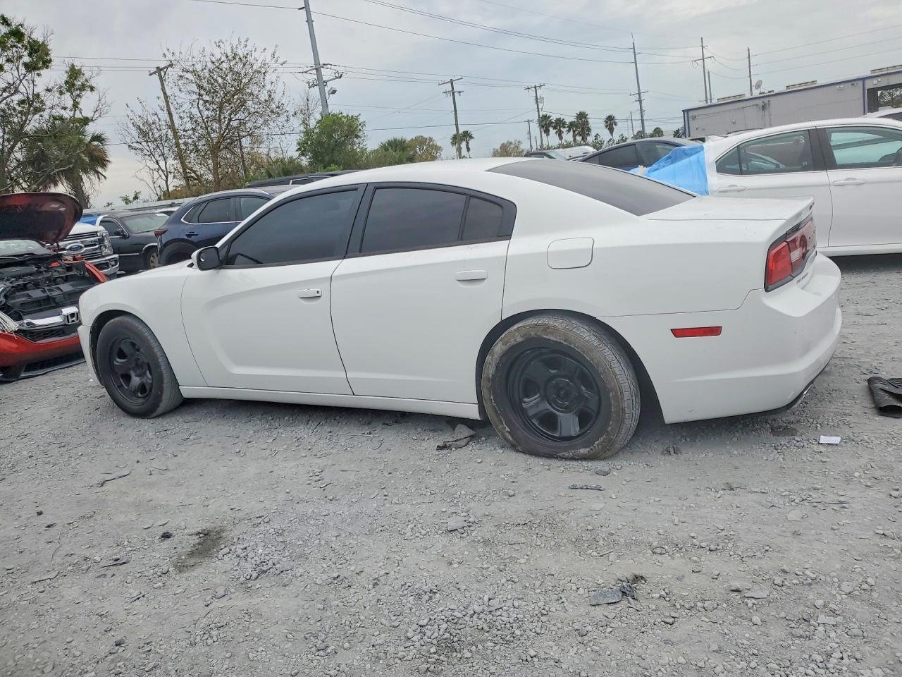 2012 Dodge Charger Police - Фото 2