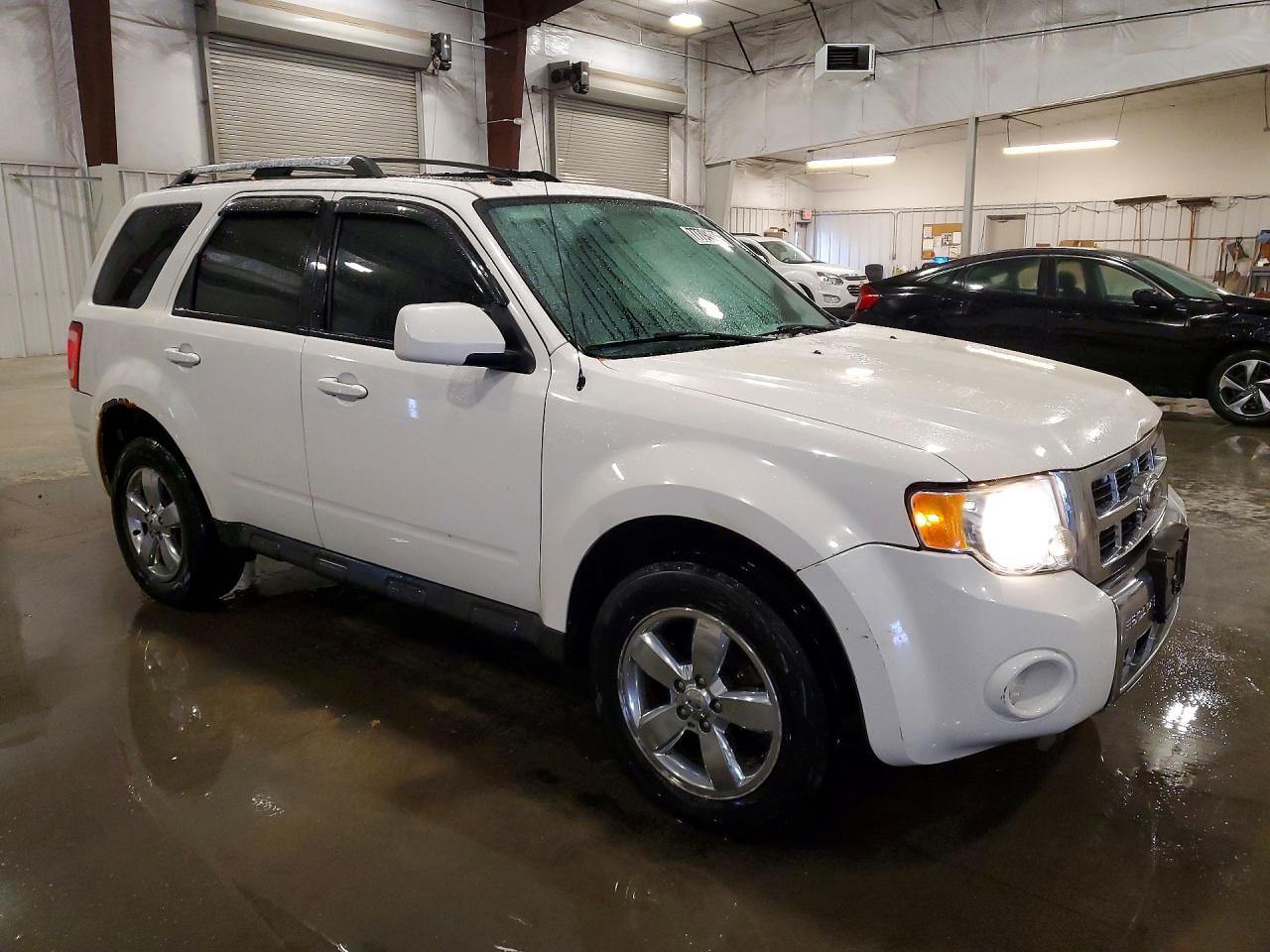2011 Ford Escape Limited - Фото 4