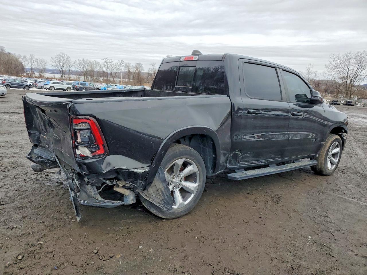 2020 Ram 1500 Laramie - Фото 3