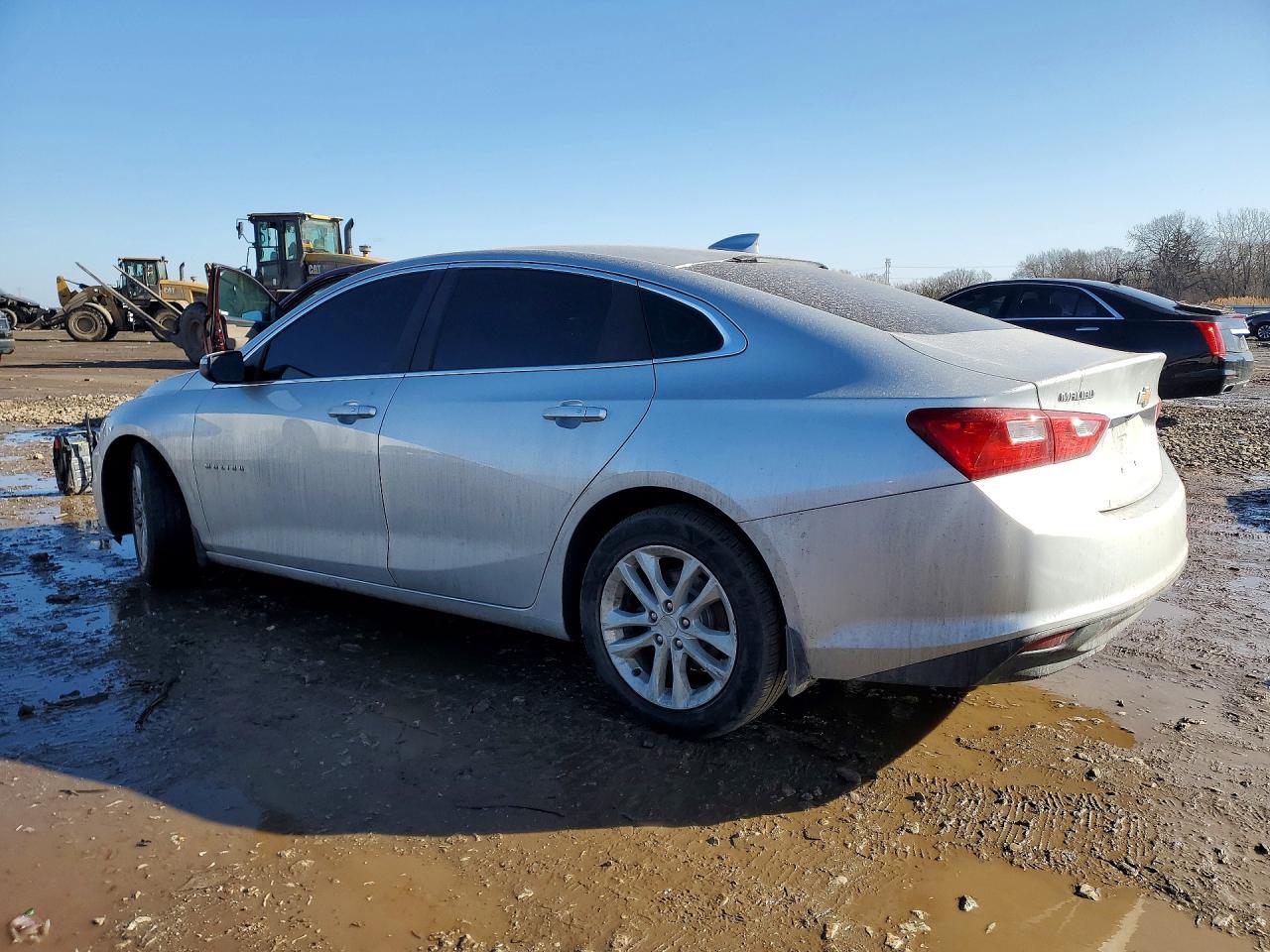 2017 Chevrolet Malibu Lt - Фото 2