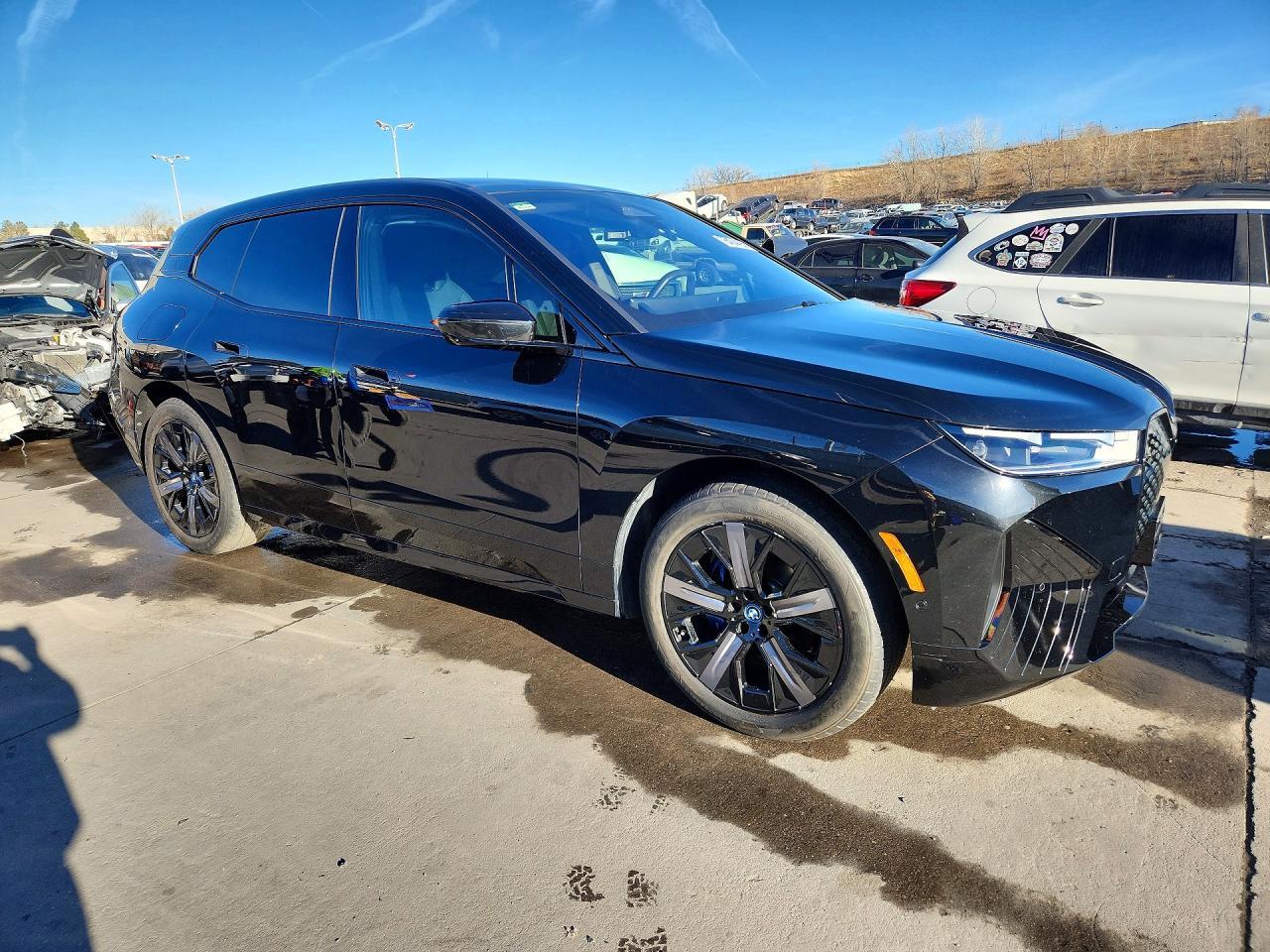 2025 BMW Ix xDrive50 - Image 4
