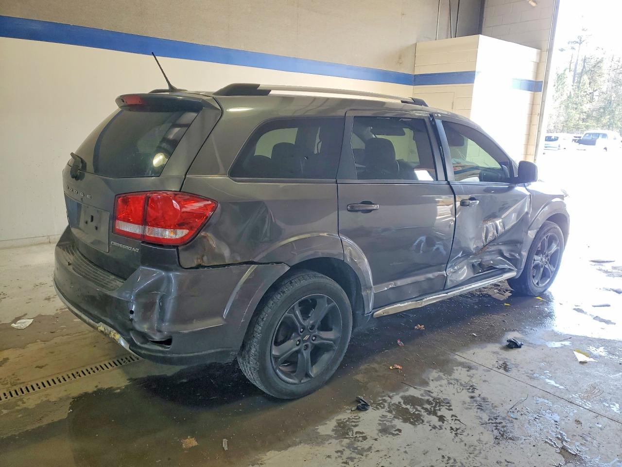 2018 Dodge Journey Crossroad - Фото 3
