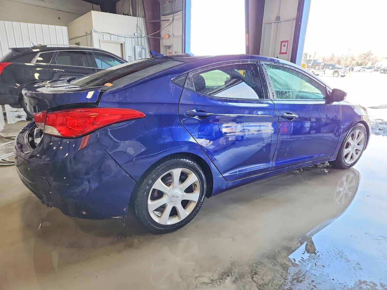 2013 Hyundai Elantra Limited - Image 3