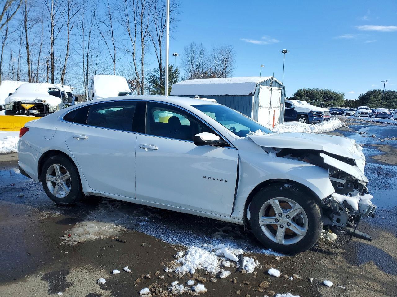 2020 Chevrolet Malibu Ls - Фото 4