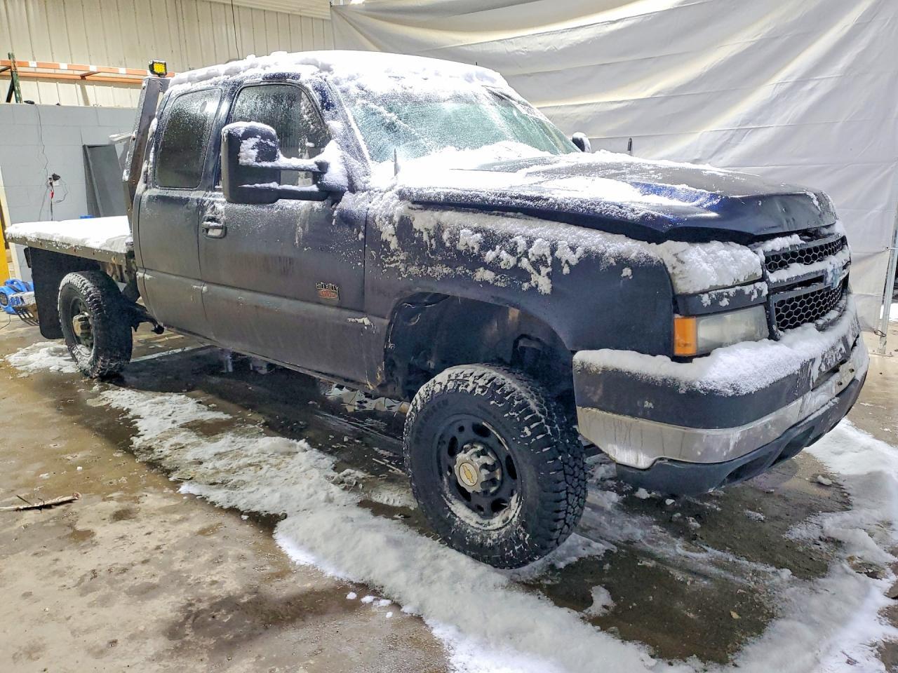 2005 Chevrolet Silverado K2500 Heavy Duty - Image 4